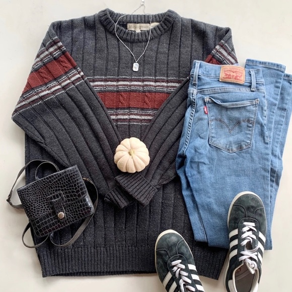 Munsingwear Sweaters - Munsingwear, Grandpa Knit Sweater, Grey & Red